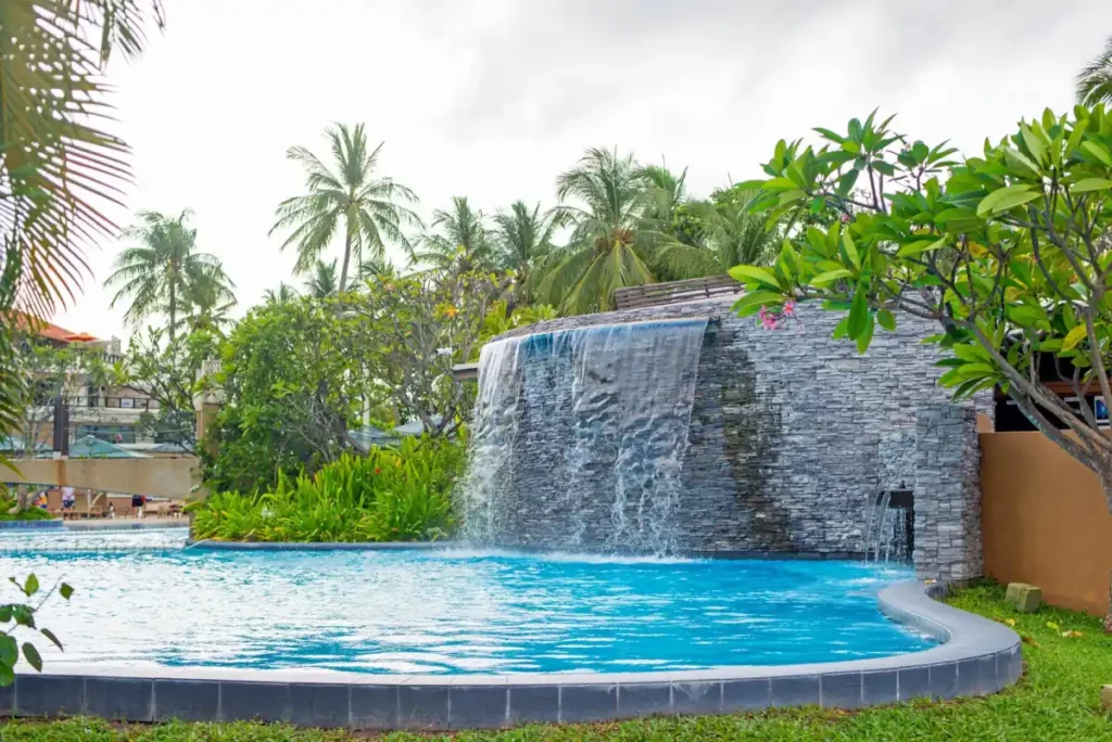 piscine cascade